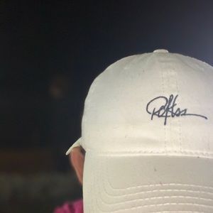 Meet your Posher, Zach